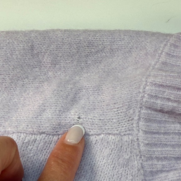 MNG By Mango Lilac‎ V Neck Sweater Womens Size Medium Soft Knit Pullover - Picture 6 of 10